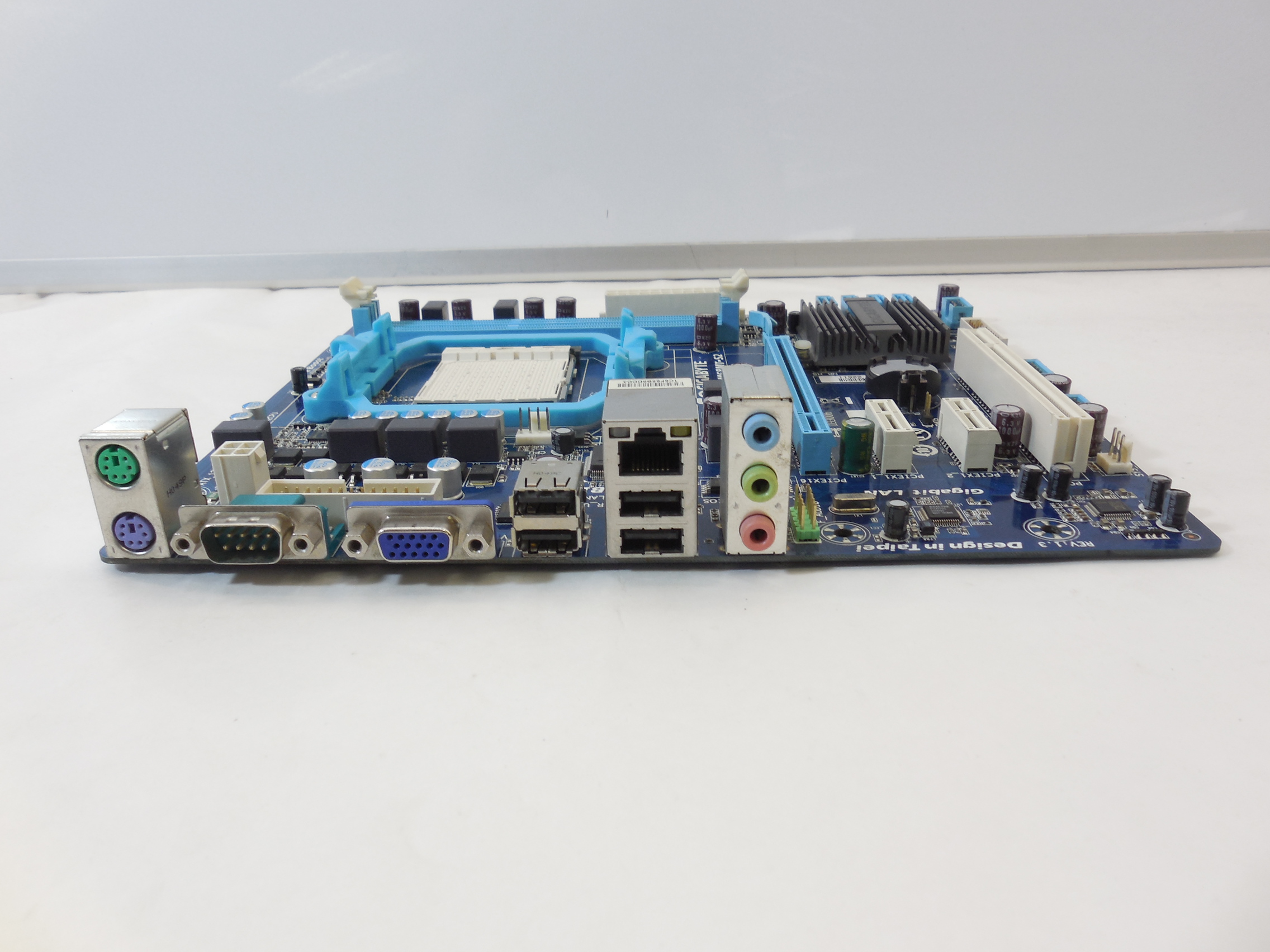 Материнская плата Gigabyte M68MT-S2 - Pic n 274958