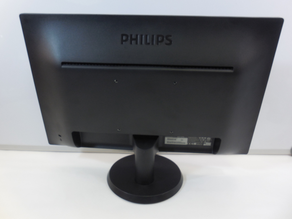 Монитор TFT LED 18.5" Philips 193V5L - Pic n 268968
