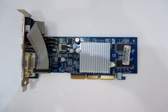 Видеокарта AGP GeForce FX5200 128Mb  - Pic n 269128